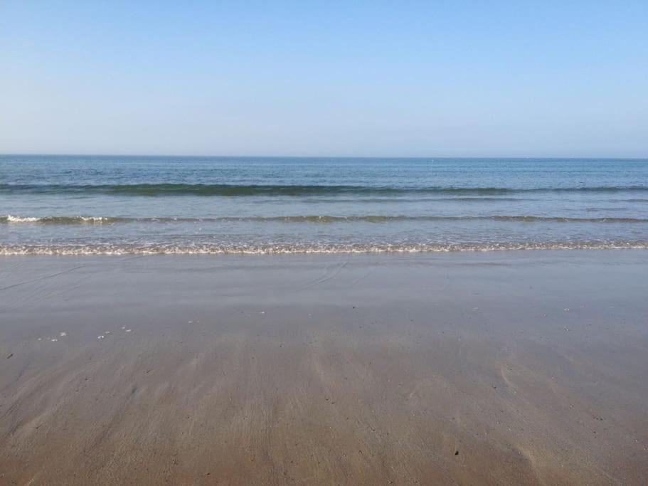 Agreable Maison Meublee Cherbourg-en-Cotentin Buitenkant foto
