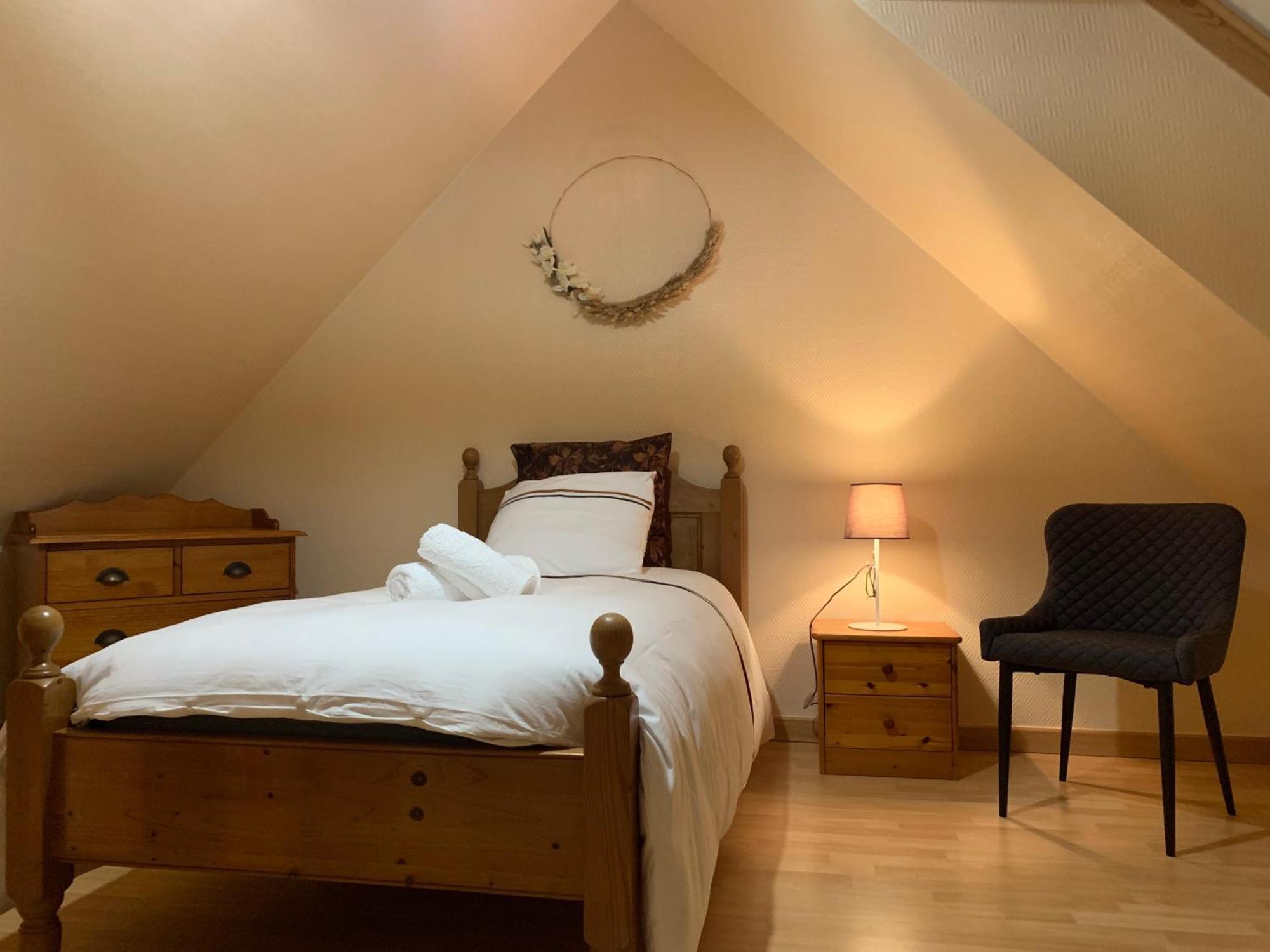 Agreable Maison Meublee Cherbourg-en-Cotentin Buitenkant foto